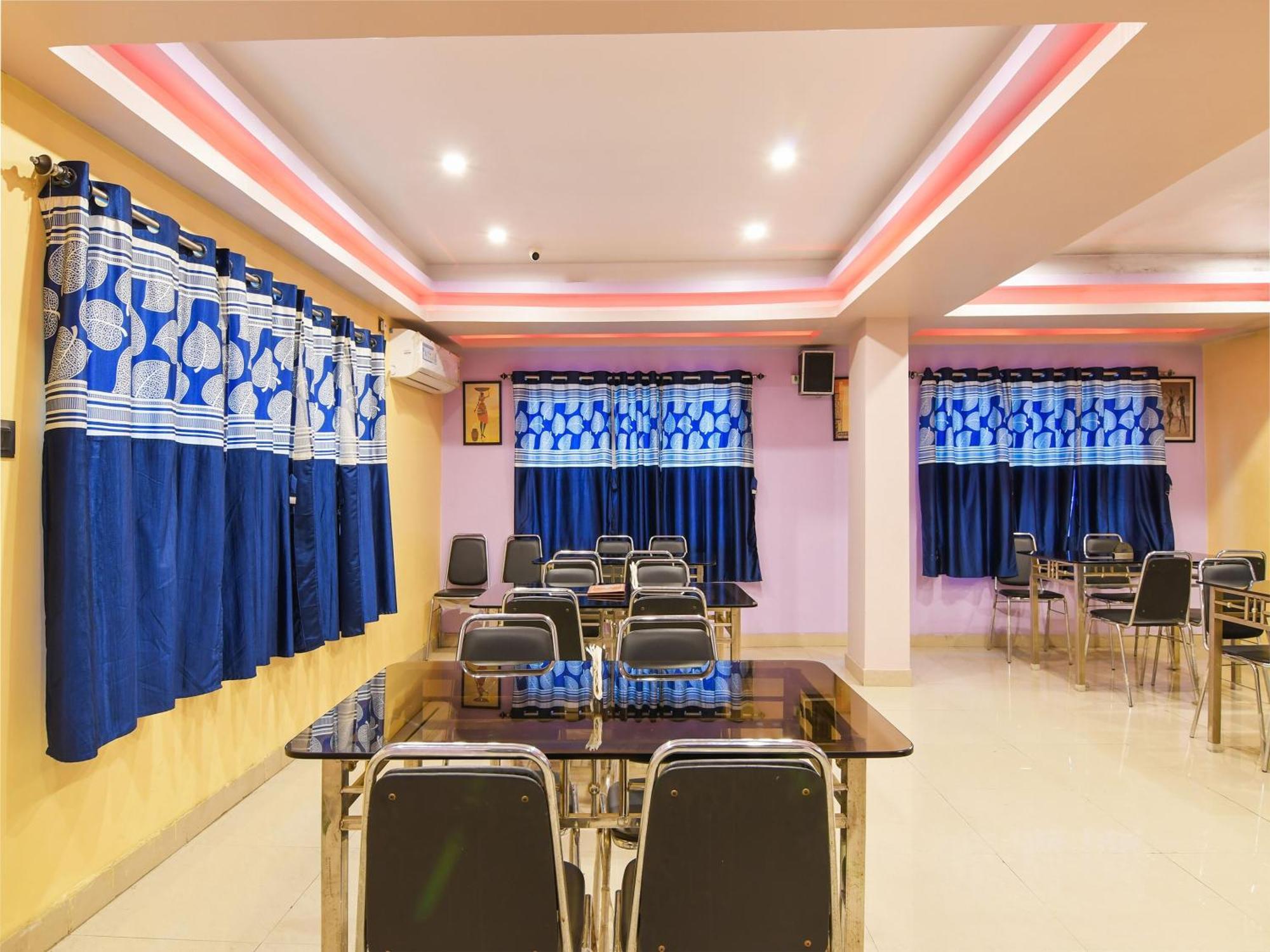Oyo Flagship Hotel Red Velvet Hugli-Chinsurah Exterior foto